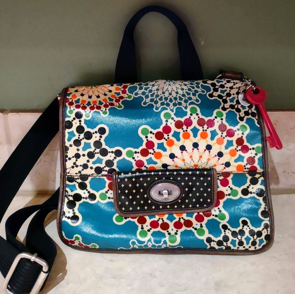 Fossil Keyper Crossbody
